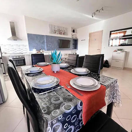Modern Spacious 2Bd Penthouse With 2 Terraces - Close To Luqa Airport Exterior photo