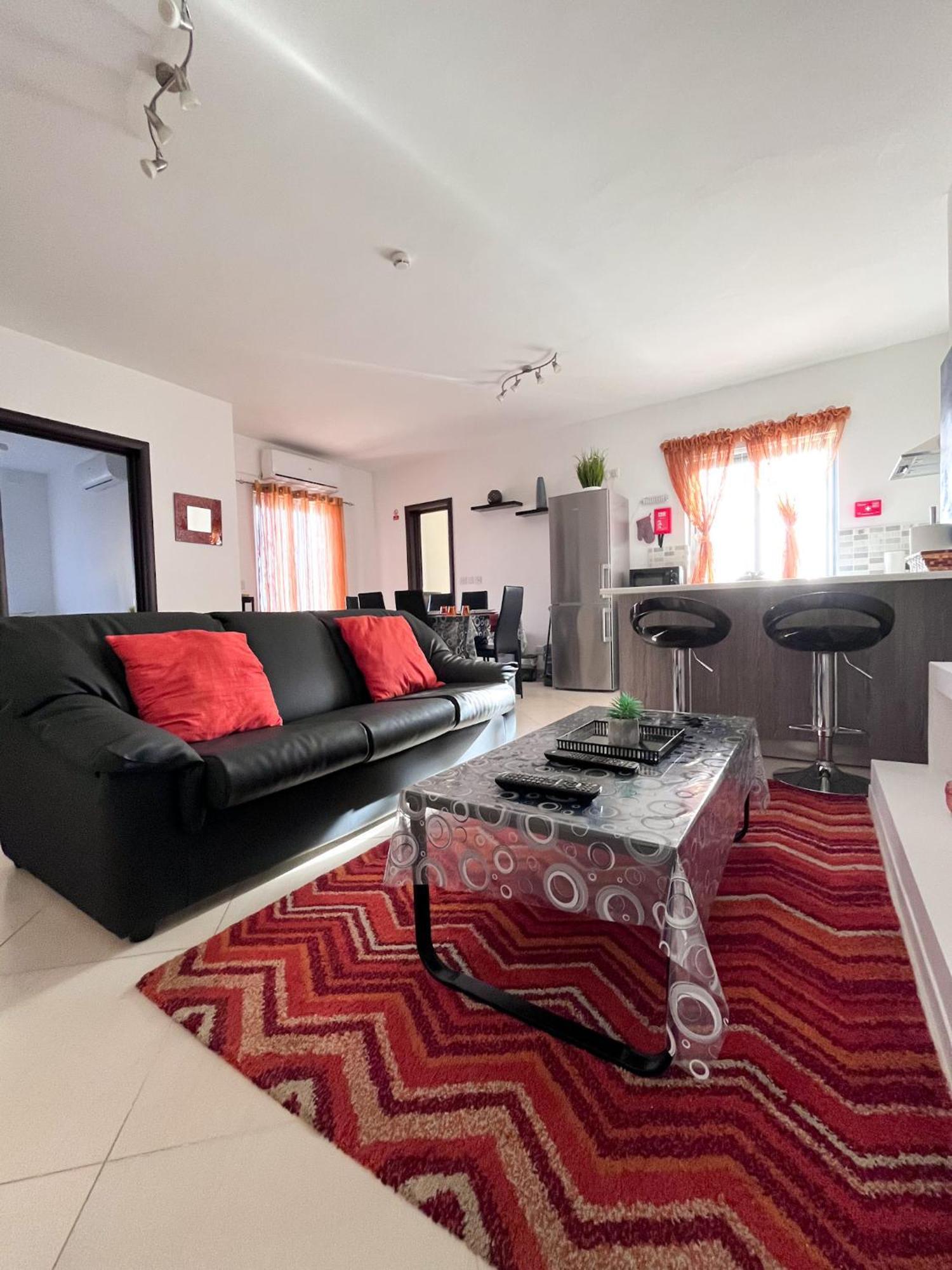 Lägenhet Modern Spacious 2bd Penthouse With 2 Terraces - Close To Airport